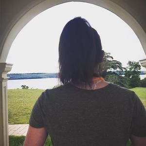 Meet your Posher, Iris